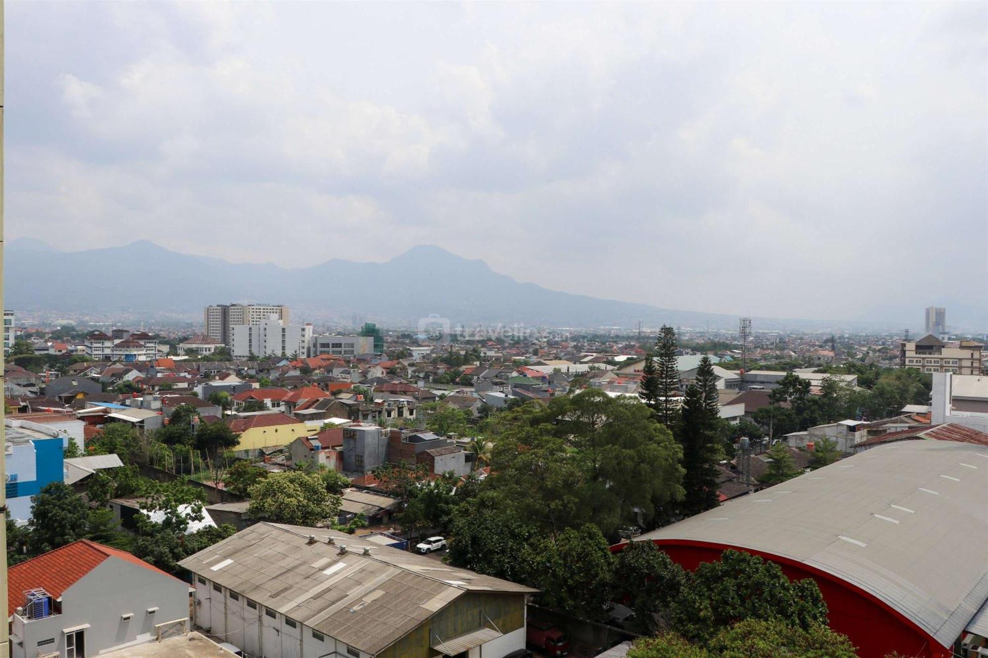 2br @metro By Travelio *